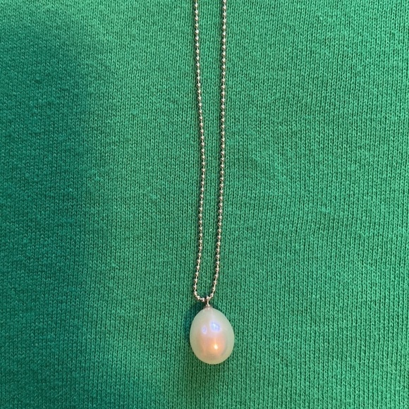 Pearl Necklace - Picture 2 of 4